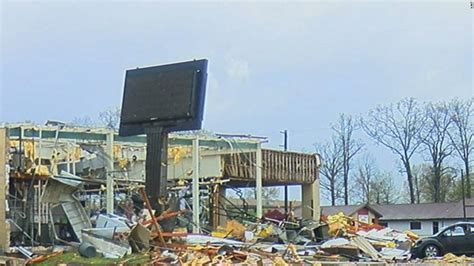 Tornado rips through Jonesboro, Arkansas, injuring 22 people - CNN