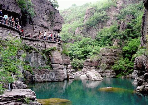 Guoliang Tunnel – China, page 1