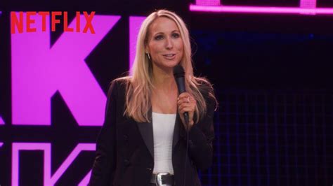 örököl Csatorna pók zongora nikki glaser stand up csík rezervoár gyűjtő