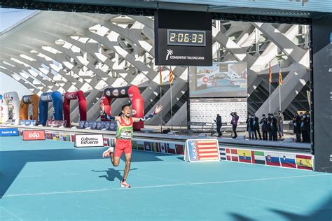 Chebet wins the Valencia Marathon Elite Edition in 2h03:00 and puts Valencia in the world’s Top 3