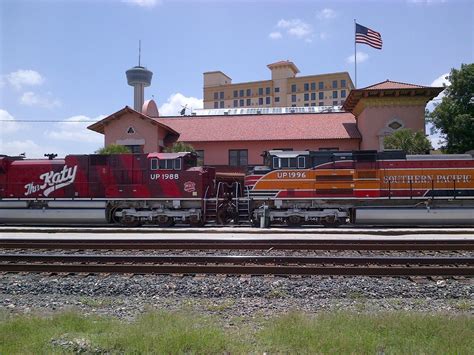 Union Pacific heritage units in San Antonio, TX : r/TrainPorn