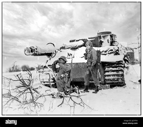 Ww2 german tiger tank Black and White Stock Photos & Images - Alamy