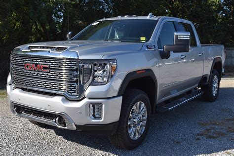 New 2020 GMC Sierra 2500HD Denali 4WD Crew Cab Crew Cab Pickup in ...