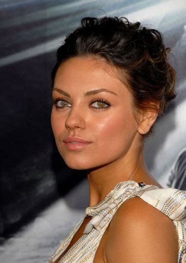 Cool Beauty Quirk: Mila Kunis's Mismatched Eyes | Glamour