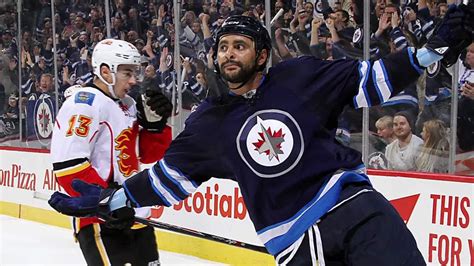 Dustin Byfuglien staying with Jets - Sports Illustrated