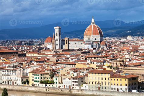 skyline of Florence city with Duomo 12575979 Stock Photo at Vecteezy