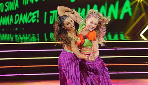 Jojo Siwa makes history with first DWTS dance