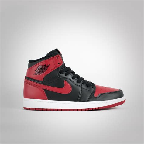 Air Jordan 1 OG ‘Bred’ - size? blog