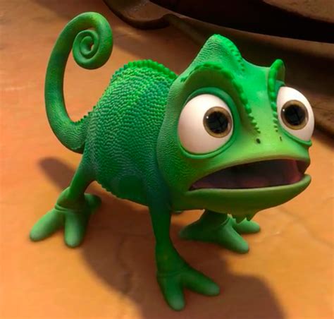 Rapunzel's pet chameleon Pascal in Tangled, 2010 | Cartoni disney ...