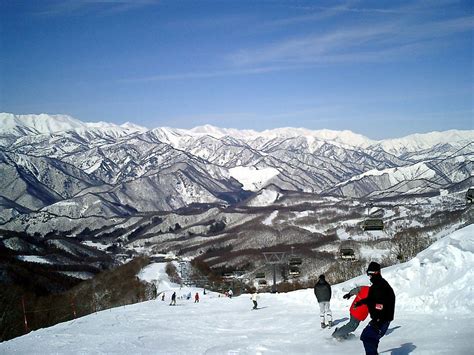 The Best Places for Winter Sports in Japan