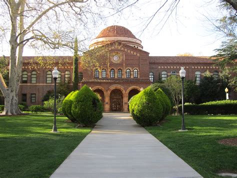 File:Kendall Hall, Chico State.JPG - Wikimedia Commons