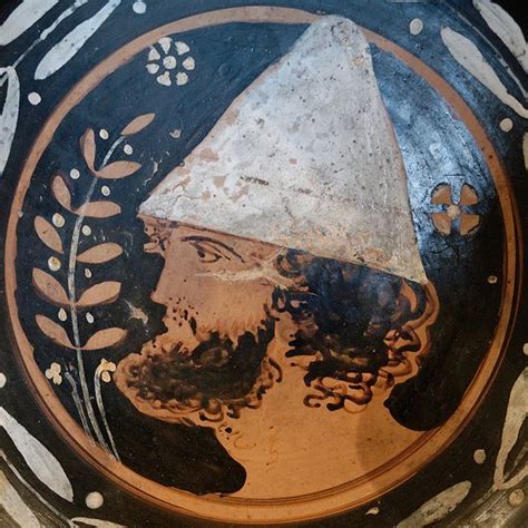 Ancient greek hat | Saturnalias, Edad antigua, Edad de oro