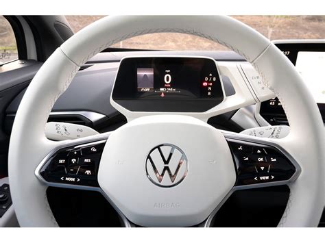 2025 Volkswagen ID.4: 89 Interior Photos | U.S. News