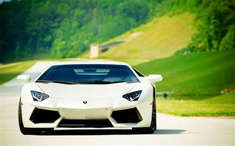 Cars White Desktop Wallpapers - Wallpaper Cave