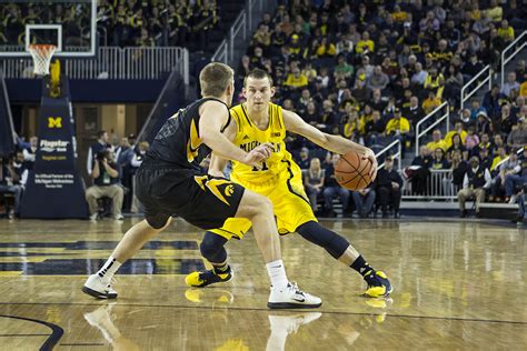 Michigan vs Iowa_20 | UM Hoops.com