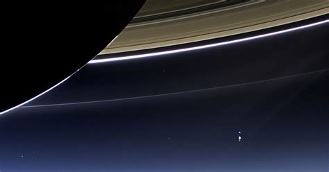 La sonde Cassini photographie la Terre vue de Saturne – Libération