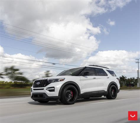 FORD EXPLORER ST - HYBRID FORGED SERIES: HF-5 - Vossen Wheels