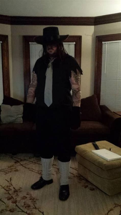 22 Amazing Professional Wrestling Halloween Costumes | Wwe halloween ...