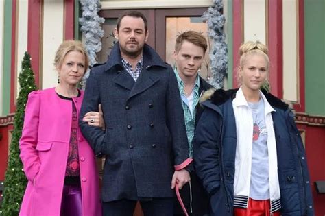 EastEnders spoilers: 'Carter secret revealed' in tonight's episode ...