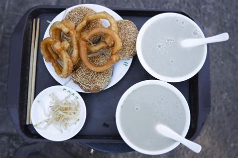 Beijing Douzhi: Ein unverzichtbarer Frühstücks-Snack