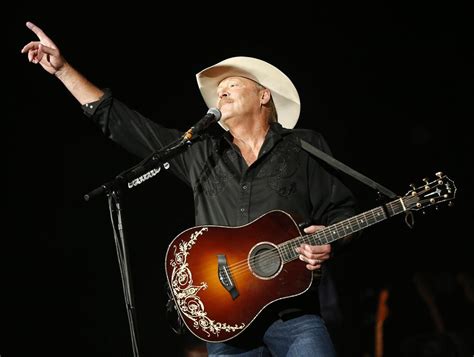 REVIEW: Alan Jackson turns back clock, keeps it country at Tyson | Entertainment ...