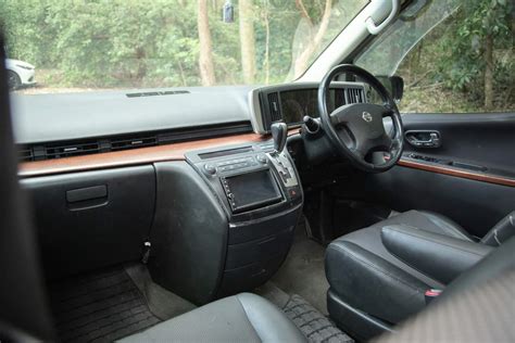 Used Nissan Elgrand review - ReDriven