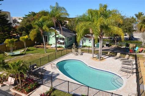 Pet Friendly Hotels in Fort Myers Beach, FL - BringFido