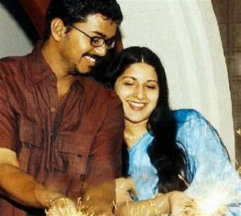 Actor Vijay Family Photos with Wife Sangeetha and their Childrens Photos