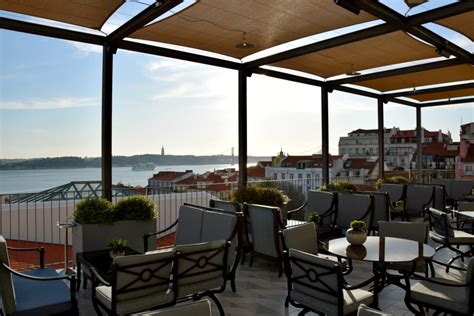 8 Best Rooftop Bars in Lisbon with an amazing view! - Lovin Wonderland