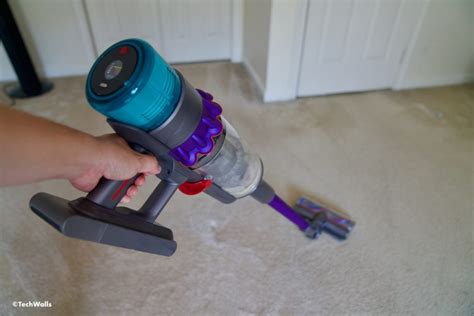 Dyson Gen5detect Vacuum Cleaner Review - Breaking Down the Pros and ...