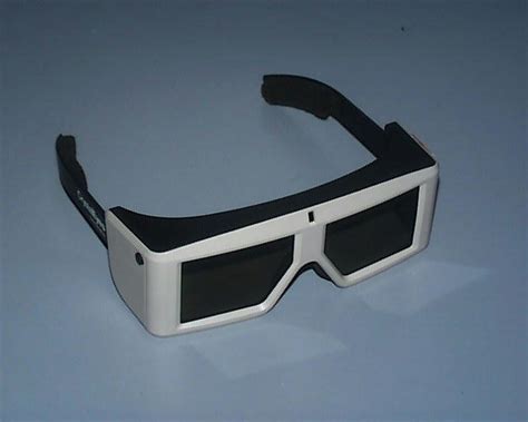 File:CrystalEyes shutter glasses.jpg - Wikipedia
