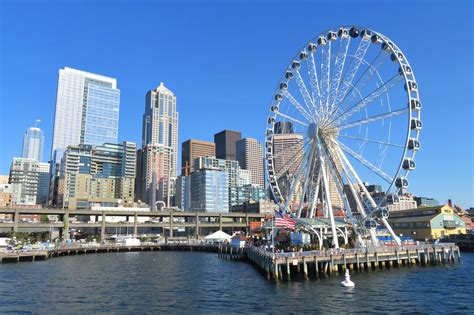 Seattle Great Wheel in Seattle - See the Sights From This Soaring ...