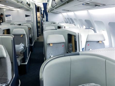 Review: Air France's New Business-Class Seat on the A330 CDG-IAH