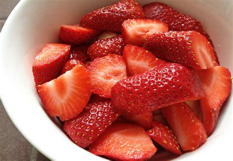 Free photo: Sliced Fresh Strawberry - White, Juicy, Vibrant - Free Download - Jooinn