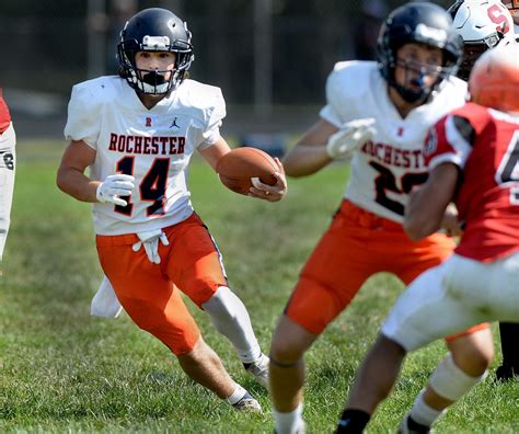 Rochester football offense diverse in blowout win vs. Springfield High