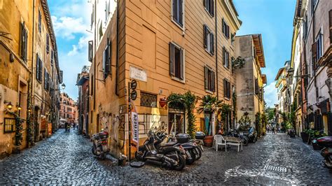 The most typical district of Rome? Trastevere!