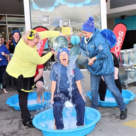 Annual Ice Bucket Challenge raises funds for MND | Seymour Telegraph