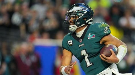 What did Jalen Hurts get his master's in? Eagles QB says advanced ...