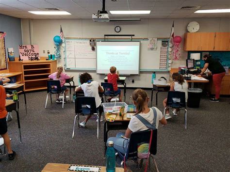 Tomball ISD students experience first week of school, face-to-face and ...