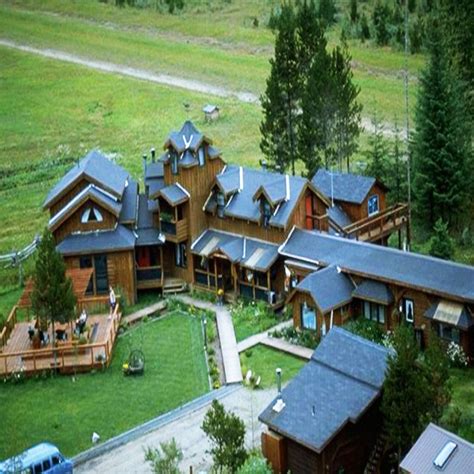 aerial_photo_of_lodge - Glacier Bay Country Inn