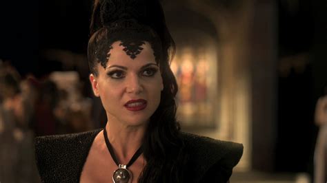 Evil Queen/Regina Mills - 1x01 - Pilot - The Evil Queen/Regina Mills Image (27101366) - Fanpop