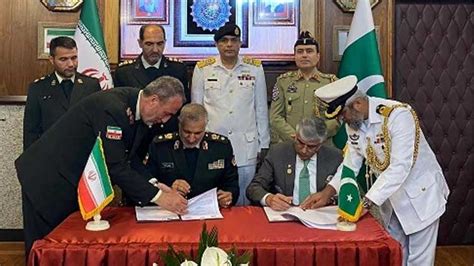 Pakistan, Iran aim to enhance bilateral cooperation - Pakistan - Dunya News