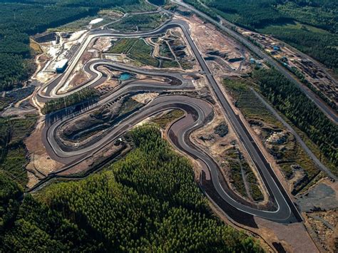 Nokia 5G network turns KymiRing motor racing circuit into CAV test ...