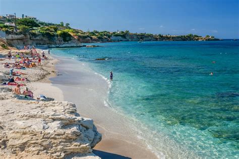 Gefyri Beach (Limanakia) in Heraklion | AllinCrete Travel Guide for Crete