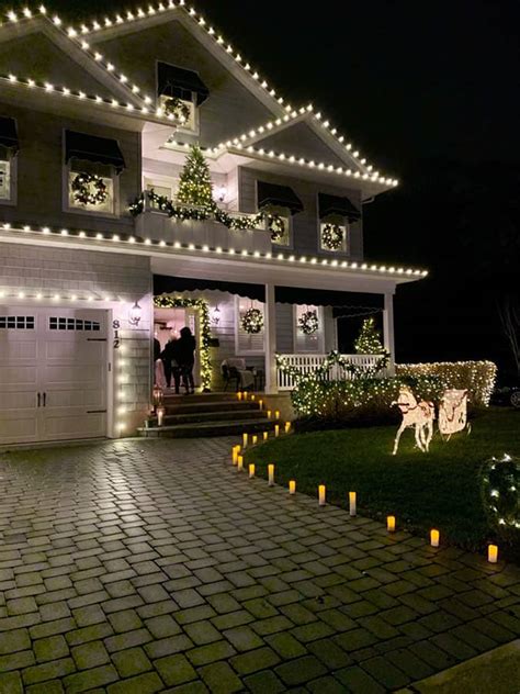 Christmas House Lights - Showhouse Tour - The Honeycomb Home