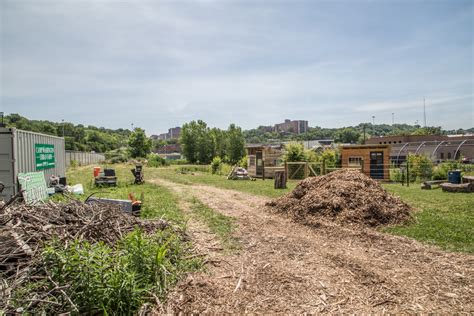 A Photographic Walking Tour Of Cincinnati's Camp Washington ...