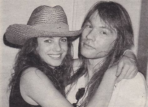 La terrible relación de Axl Rose con Erin Everly: Una historia que ...