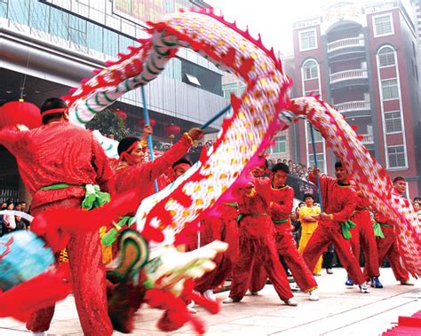 Growing popularity of Western festivals in China no cause for alarm - Opinion - Chinadaily.com.cn