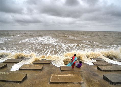 Amphan: Why Bay of Bengal is the world's hotbed of tropical cyclones - BBC News