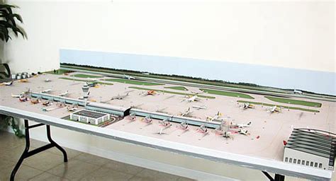 1:400 Model Airport Single Runway #2 Foils | Airport Diorama Designs